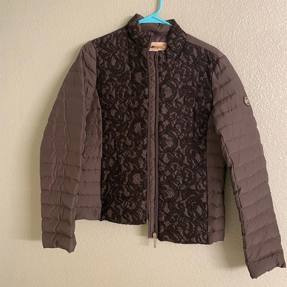 Michael Kors Lace Puffer Jacket 🖤 - Picture 4 of 5